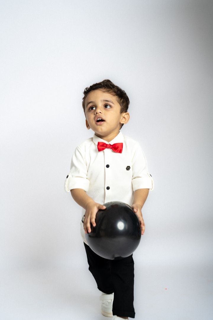 Gusto New Born Boys Full-Sleeve Collar Shirt with Bow